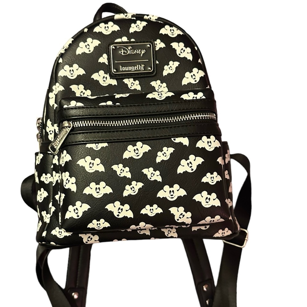 Loungefly Mickey bat design :)